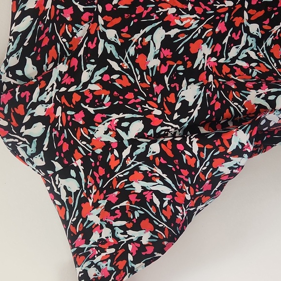 Tahari My Perfect Shape Plus Floral Shift Dress Cap Ruff, Size 1x - Picture 4 of 8